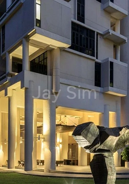 2 Bed Condo for Rent in  The Colonnade - Image 1