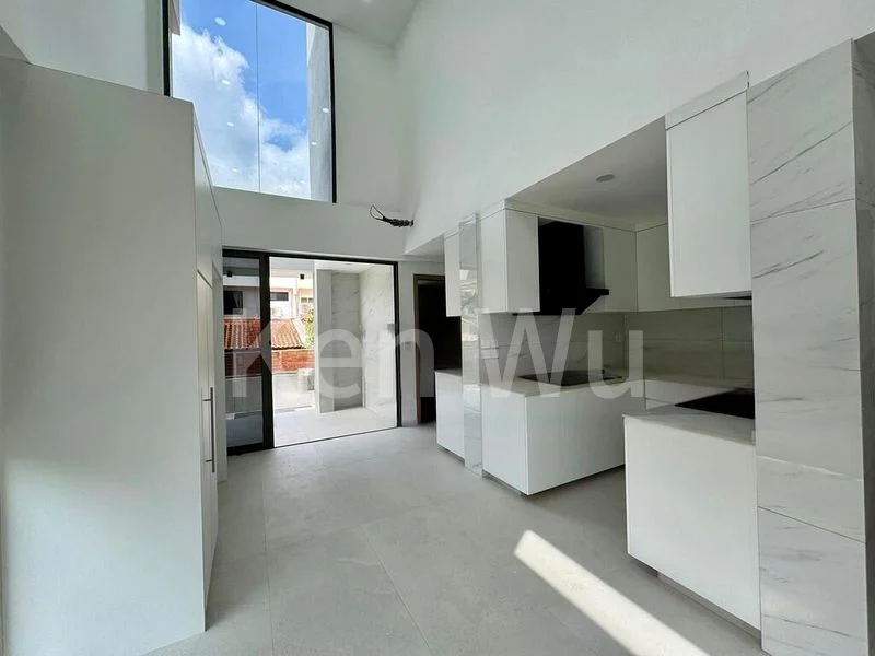 8 Bed Semi-Detached House (Landed) for Sale in  Kembangan Estate - Image 13