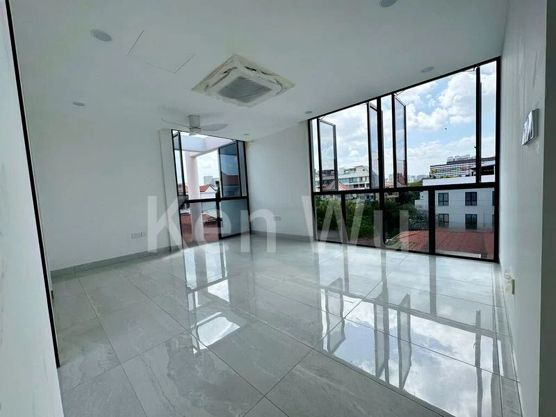 8 Bed Semi-Detached House (Landed) for Sale in  Kembangan Estate - Image 6