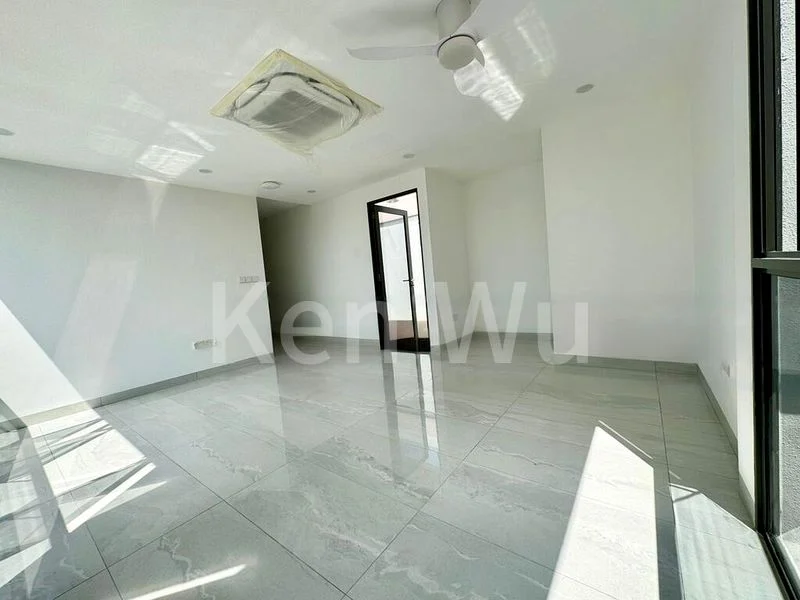 8 Bed Semi-Detached House (Landed) for Sale in  Kembangan Estate - Image 2