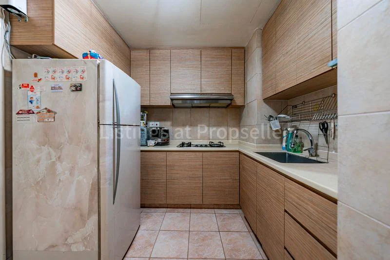 3 Bed Condo for Sale in Regent Grove - Image 5