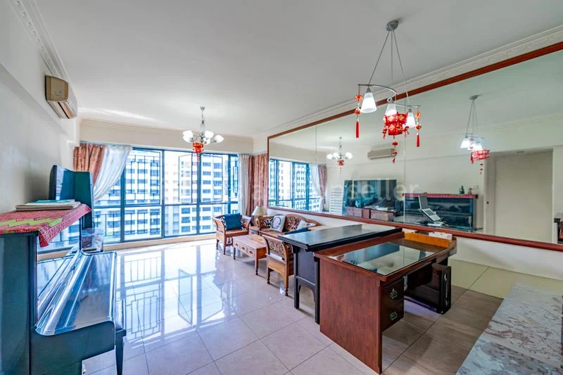 3 Bed Condo for Sale in Regent Grove - Image 2