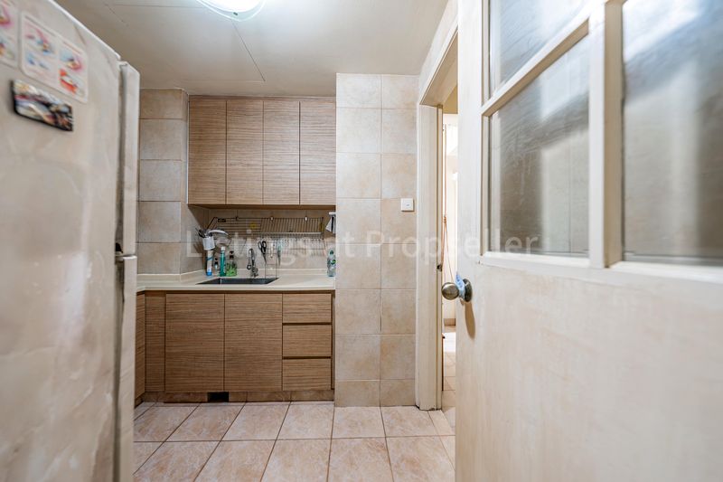 3 Bed Condo for Sale in Regent Grove - Image 4