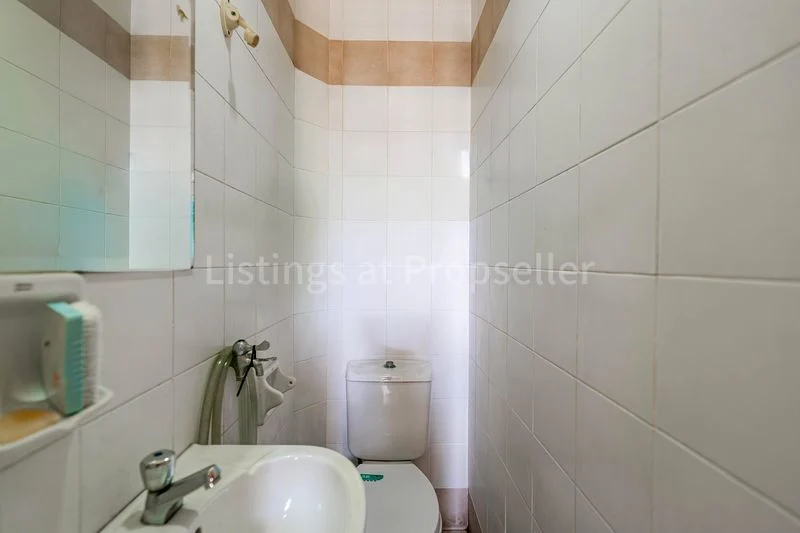 3 Bed Condo for Sale in Regent Grove - Image 10