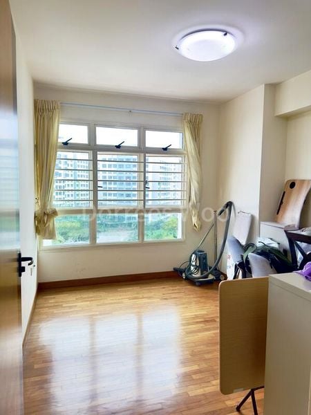 Premium HDB for Sale in  213A Compassvale Lane - Image 5