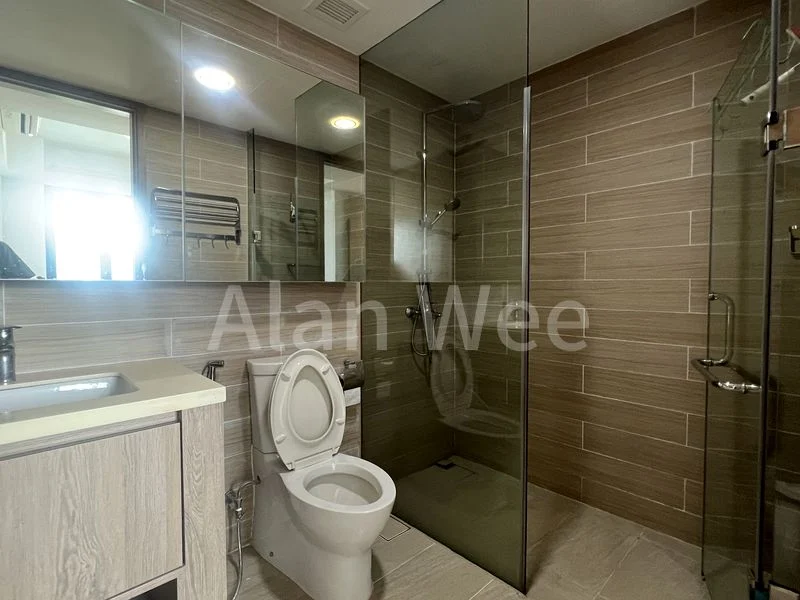 2 Bed Condo for Rent in Kingsford Waterbay - Image 8