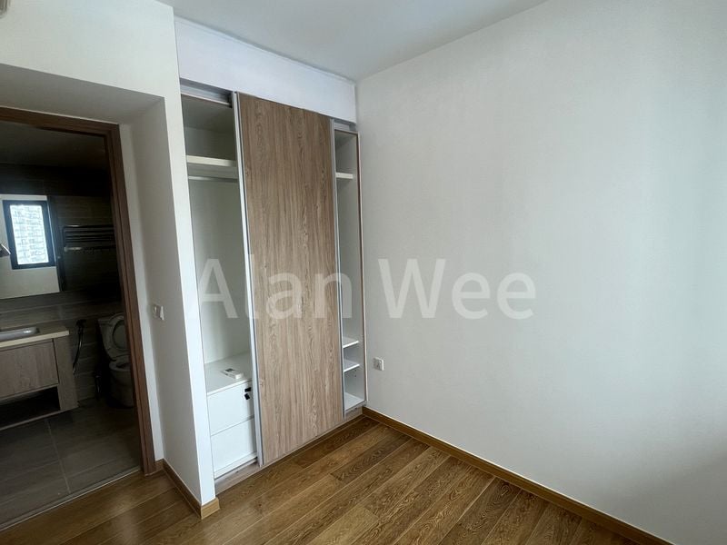 2 Bed Condo for Rent in Kingsford Waterbay - Image 7