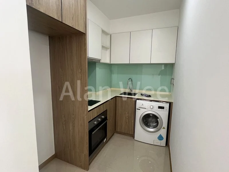 2 Bed Condo for Rent in Kingsford Waterbay - Image 6