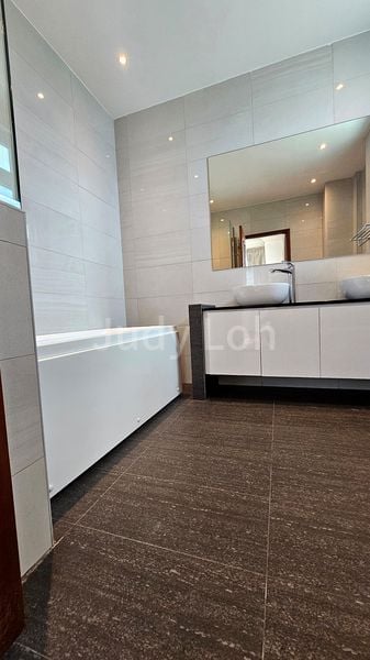 6 Bed Semi-Detached House (Landed) for Rent in  One Tree Hill - Image 8