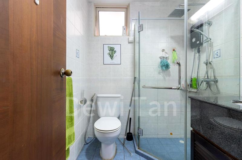 3 Bed Condo for Sale in  Rivervale Crest - Image 18