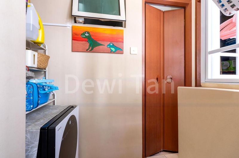 3 Bed Condo for Sale in  Rivervale Crest - Image 11