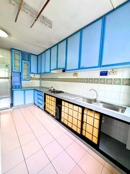 4 Room (4A) HDB for Rent in  518 Pasir Ris Street 52 - Image 3