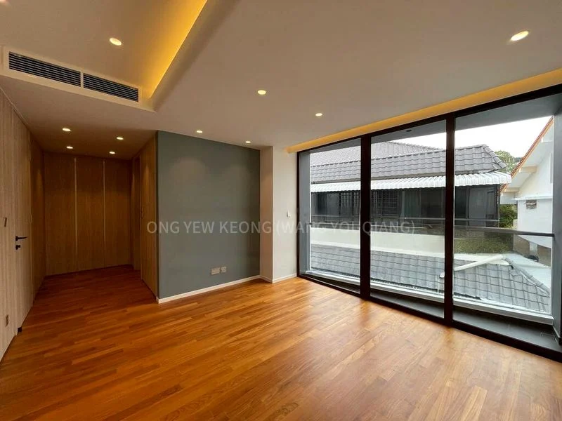 6 Bed Terraced House (Landed) for Rent in  Jalan Ulu Siglap - Image 5