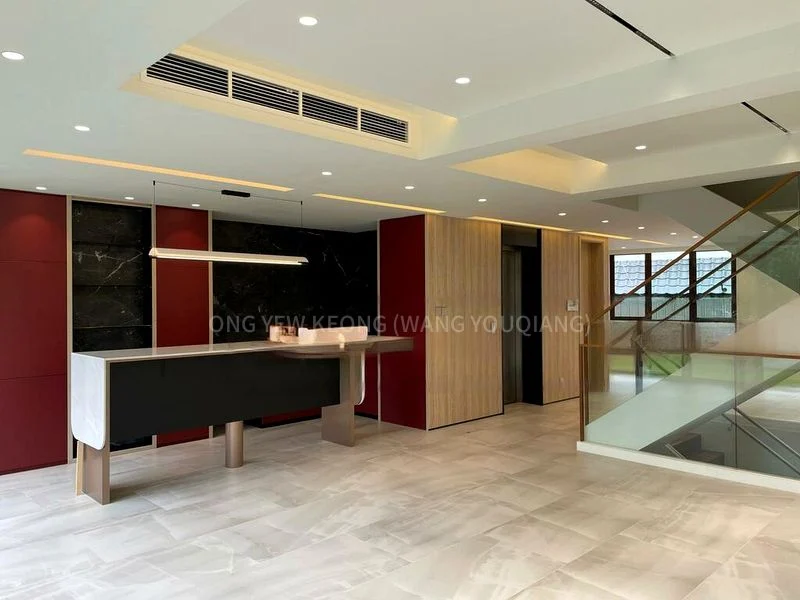6 Bed Terraced House (Landed) for Rent in  Jalan Ulu Siglap - Image 1
