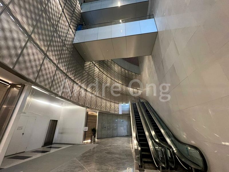 Office for Rent: Singapore Land Tower - Image 3