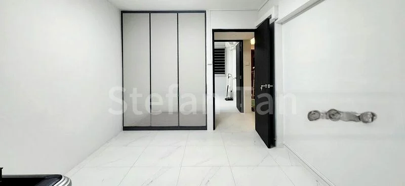 Room (HDB) for Rent in  443 Tampines Street 43 - Image 1