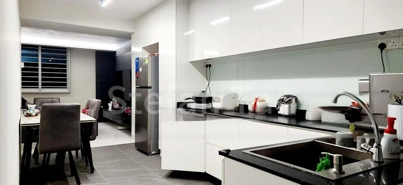 Room (HDB) for Rent in  443 Tampines Street 43 - Image 4