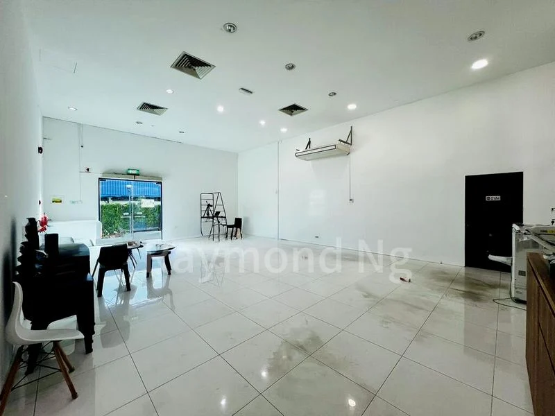 Factory / Workshop (B2) for Rent: Sin Ming Drive - Image 1