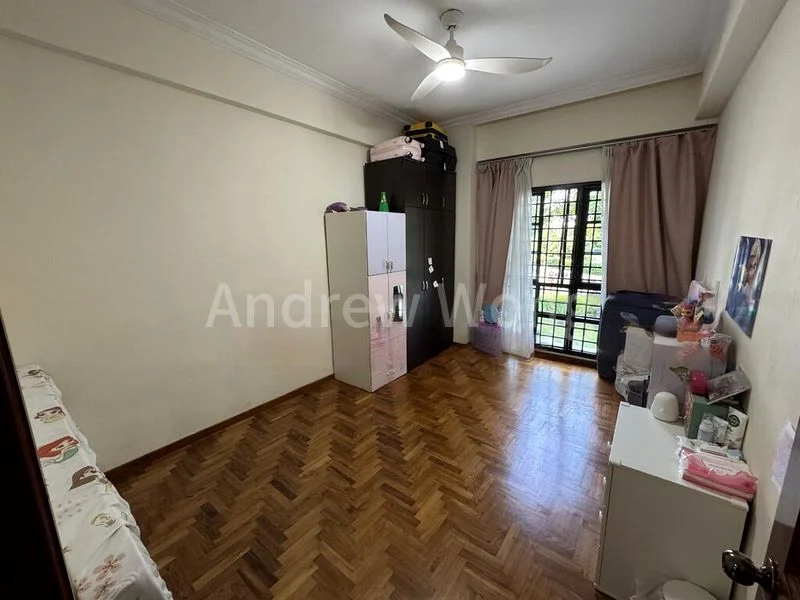 3 Bed Condo for Rent in  Chiltern Park - Image 9