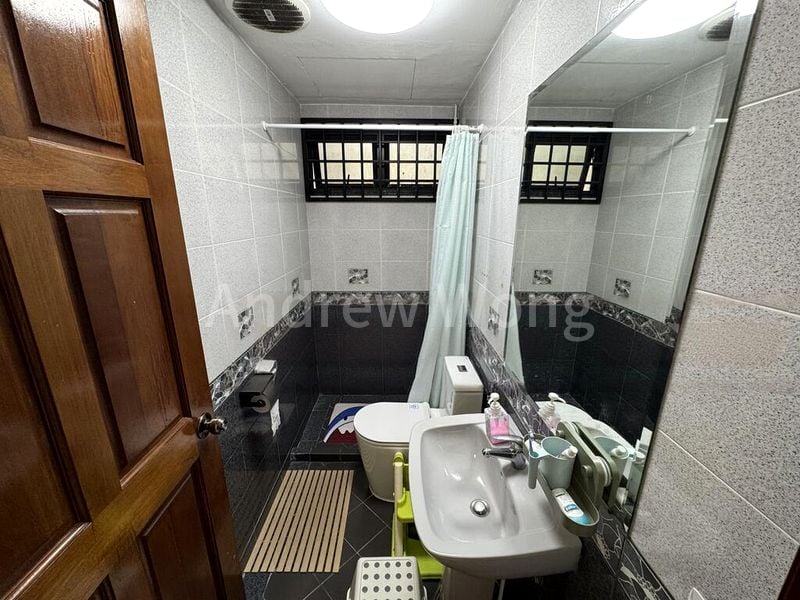 3 Bed Condo for Rent in  Chiltern Park - Image 13