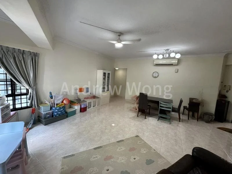 3 Bed Condo for Rent in  Chiltern Park - Image 1