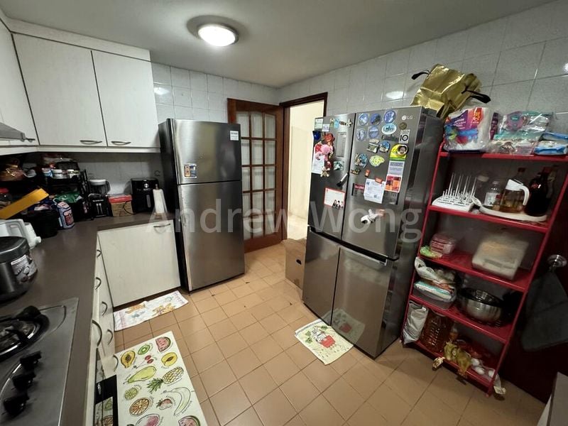3 Bed Condo for Rent in  Chiltern Park - Image 3