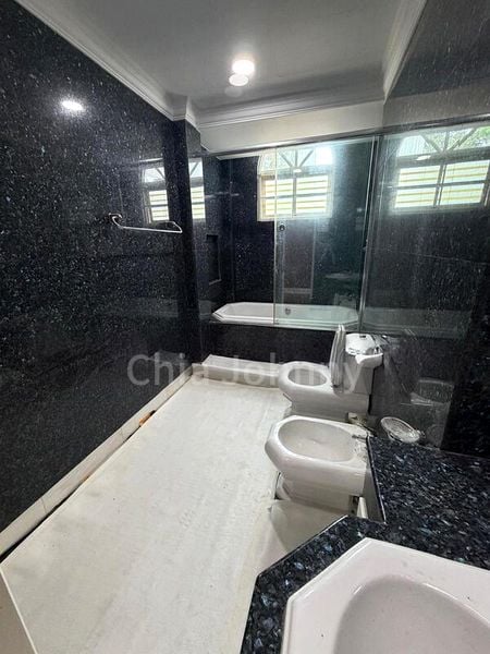 6 Bed Bungalow (Landed) for Rent in  Eden Park - Image 4