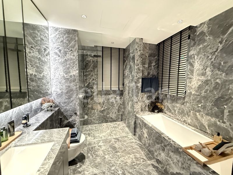 4+1 Bed Condo for Sale in  Meyer Blue - Image 12