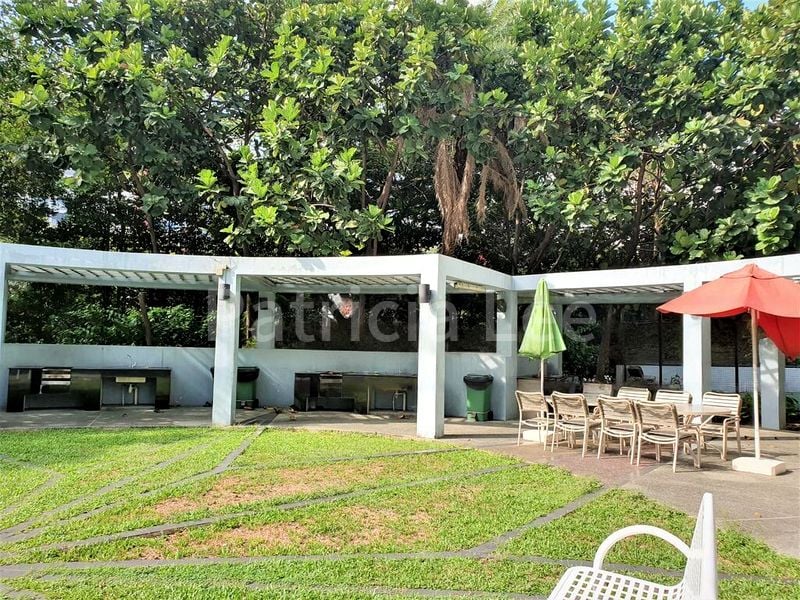 4 Bed Condo for Rent in  Starville - Image 3