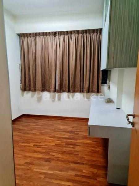 4 Bed Condo for Rent in  Starville - Image 9