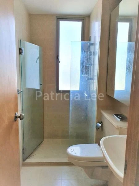 4 Bed Condo for Rent in  Starville - Image 5