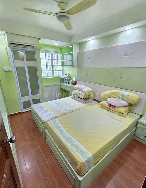 Executive HDB for Sale in 153 Ang Mo Kio Avenue 5 - Image 13