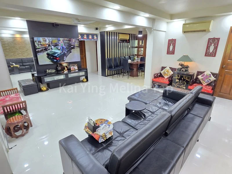 Executive HDB for Sale in 153 Ang Mo Kio Avenue 5 - Image 2