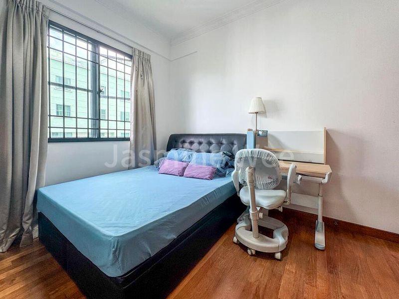 3 Bed Condo for Sale in  Springdale Condominium - Image 5