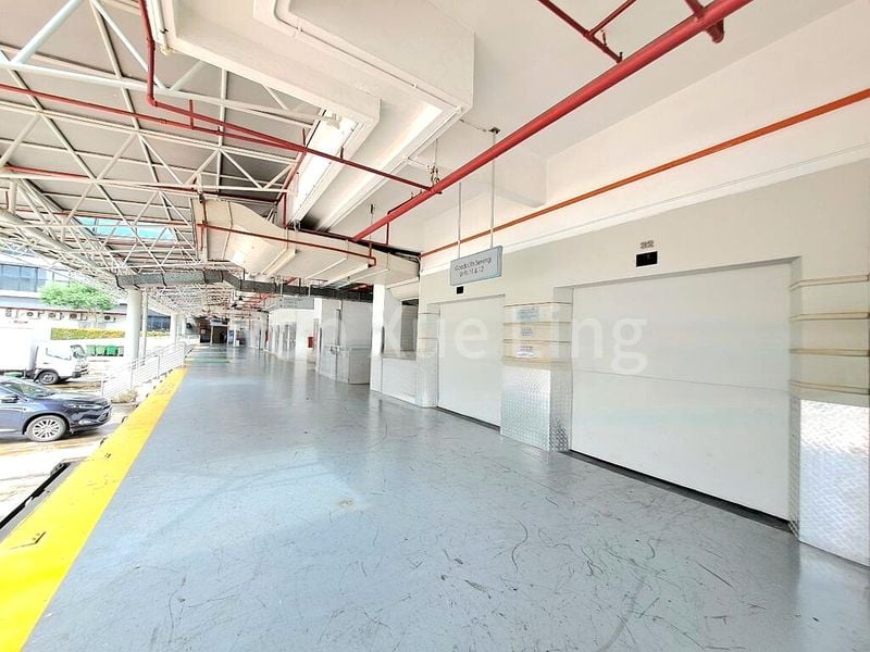 Light Industrial (B1) for Rent: Corporation Place - Image 3