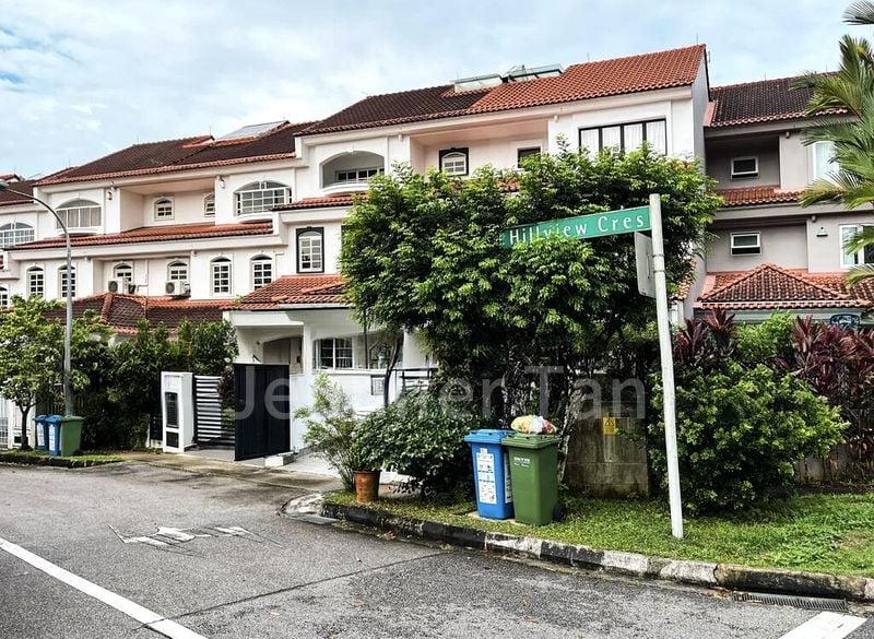 6 Bed Terraced House (Landed) for Sale in  Rivervale Drive - Image 7