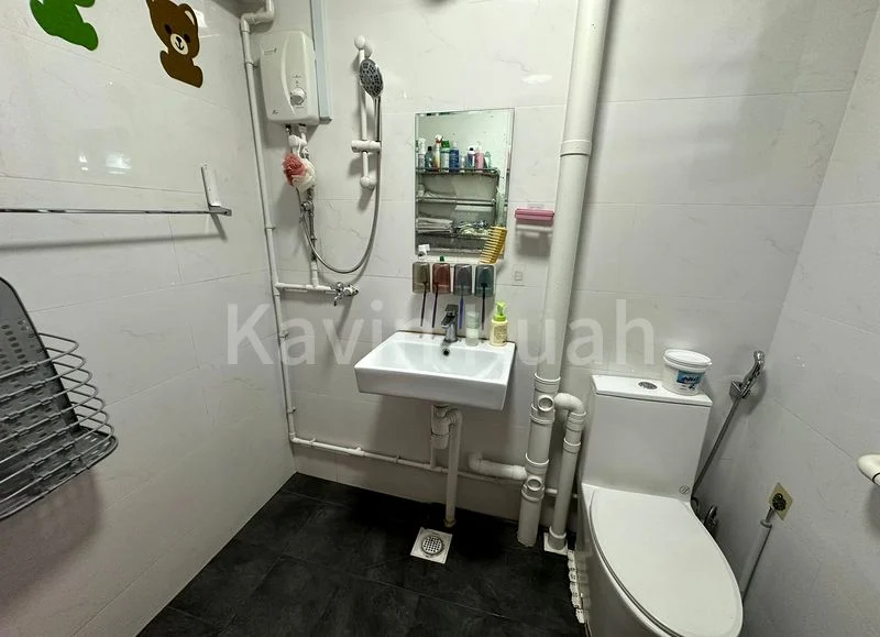 4 Room (4A) HDB for Sale in  427 Yishun Avenue 11 - Image 7