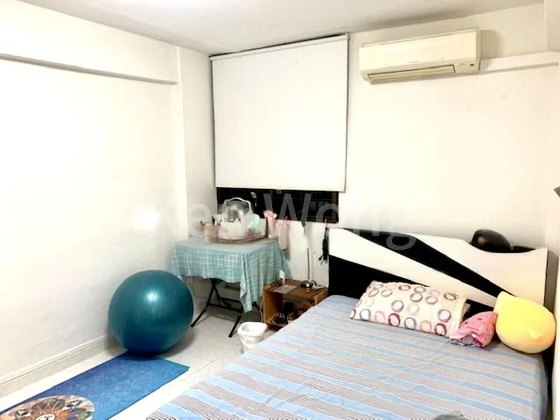 3 Room (3I) HDB for Rent in  5 Ghim Moh Road - Image 4