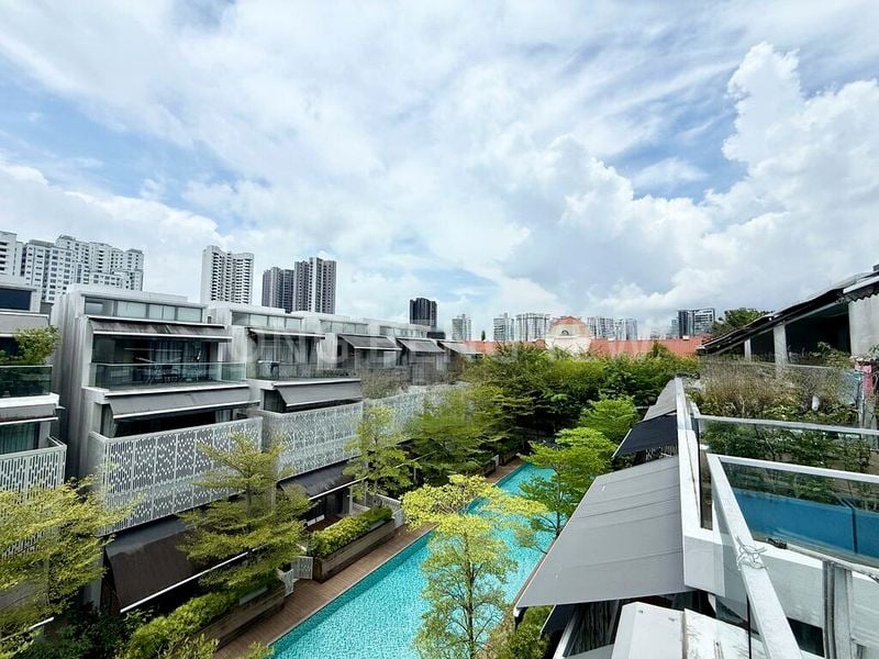 4 Bed Terraced House (Landed) for Sale in  Bournemouth Road - Image 1