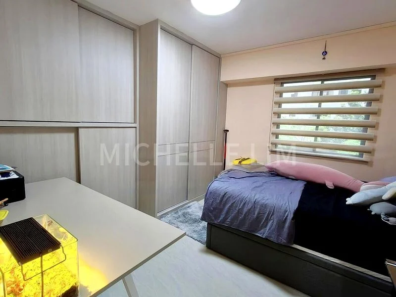 Executive HDB for Sale in  298D Compassvale Street - Image 8