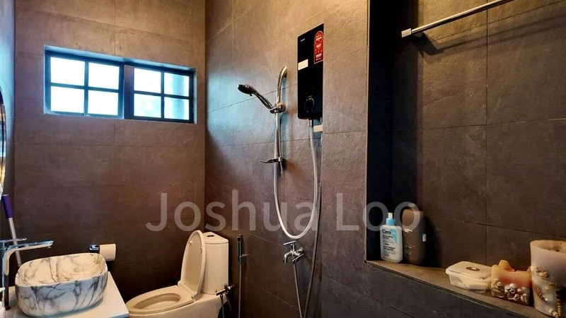 4 Bed Semi-Detached House (Landed) for Sale in  Pasir Ris Beach Park - Image 9