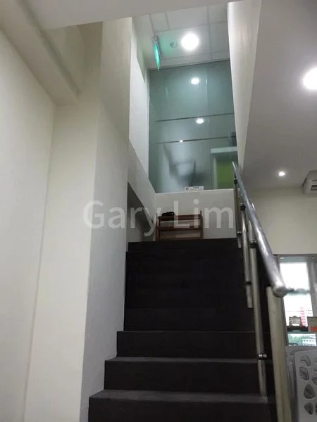 Light Industrial (B1) for Rent in  Atrix - Image 4