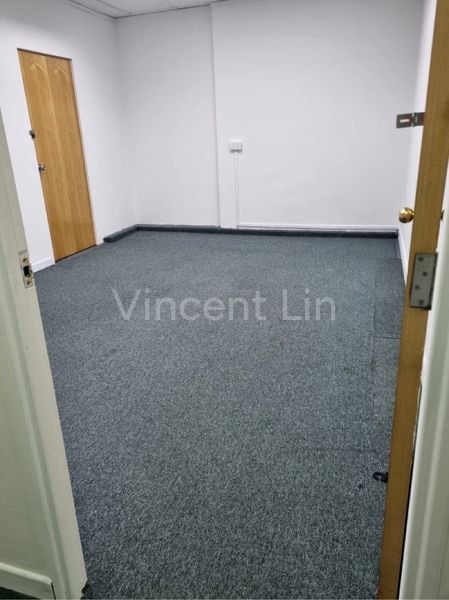 Factory / Workshop (B2) for Rent in  Tat Ann Building - Image 1