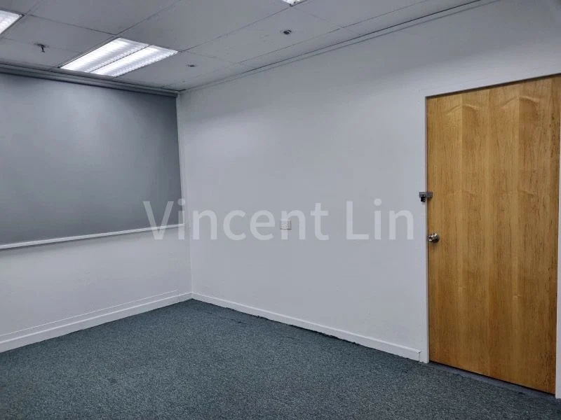 Factory / Workshop (B2) for Rent in  Tat Ann Building - Image 2