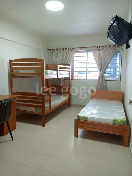 Common Room (HDB) for Rent in  411 Jurong West Street 42 - Image 5