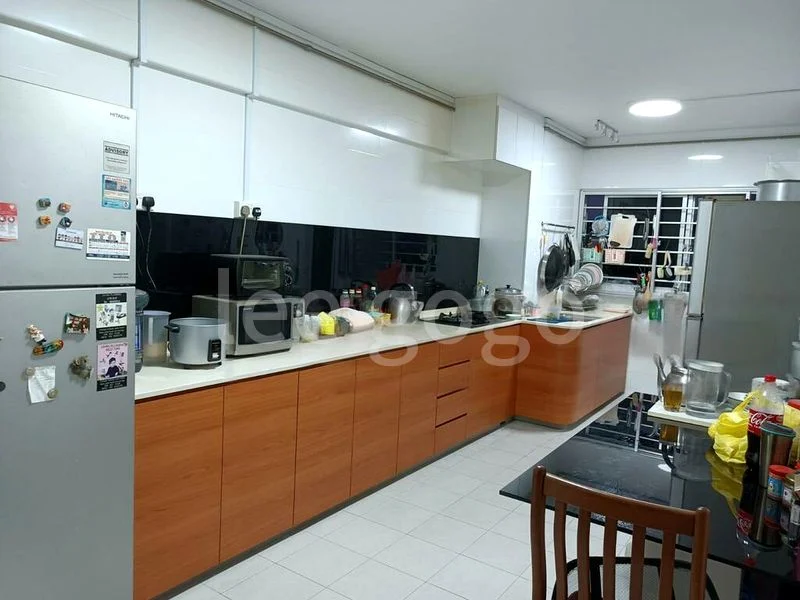 Common Room (HDB) for Rent in  411 Jurong West Street 42 - Image 3