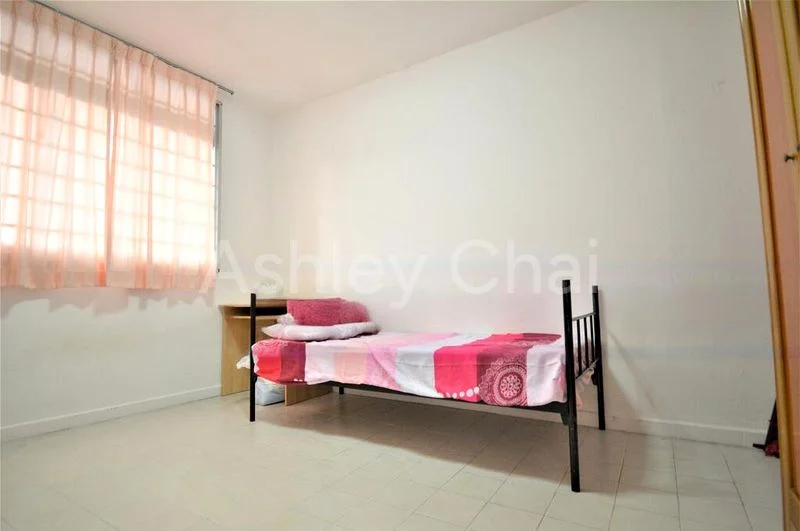 4 Room (4S) HDB for Rent in 516 Hougang Avenue 10 - Image 4
