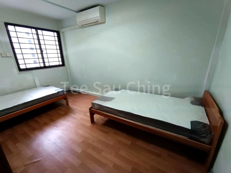 Common Room (HDB) for Rent in  125 Lorong 1 Toa Payoh - Image 1