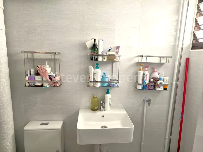 Common Room (HDB) for Rent in  408 Fajar Road - Image 7