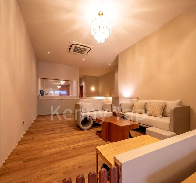 Shop / Shophouse for Rent: Grooming studio on Joo Chiat Road - Image 1